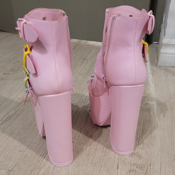 YRU Pastel Dreamscape Rainbow Platform Boots - Picture 3 of 3